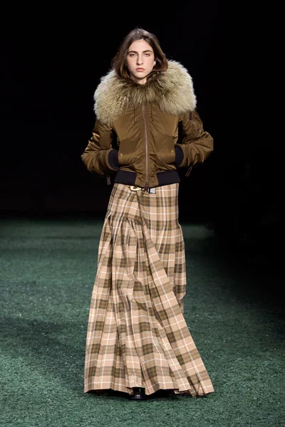 Look 23